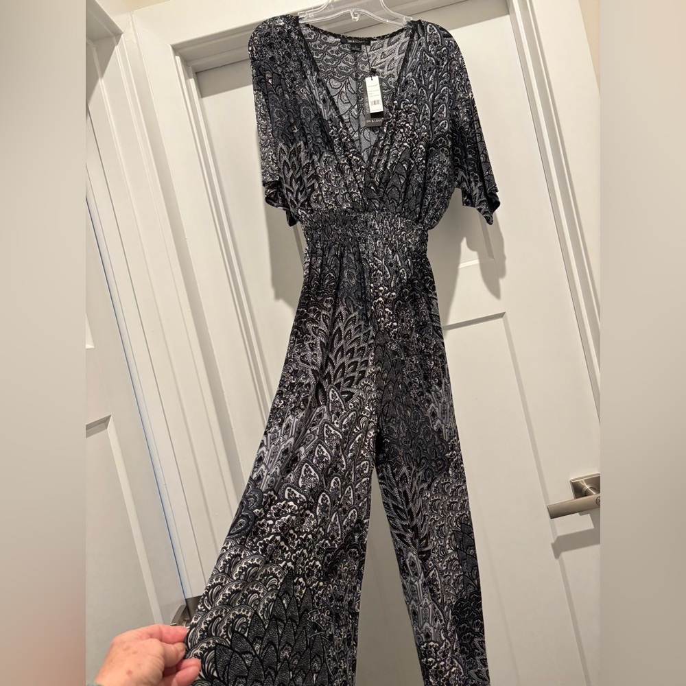 5th & Love Jumper,V-neck,short sleeve,shirred waist,print,silky,flow,dressy